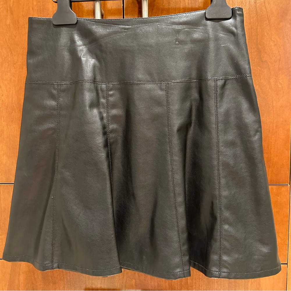 🔥Worn once. EUC Ann Taylor Vegan Leather Skirt